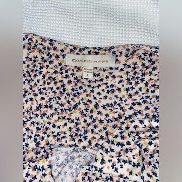 Women’s MONTEAU Los Angeles V neck peplum top size Large - Picture 3 of 9